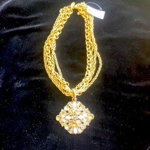 Chico’s Gold Alise Pinot Necklace brand new with tags